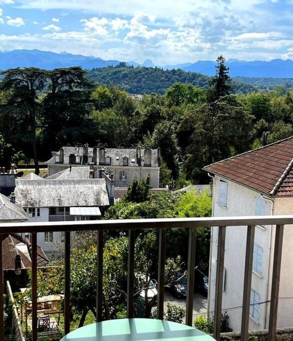 Pau Centre Vue Sur Les Pyrenees Pour 2 Nuits Au Minimum Διαμέρισμα Εξωτερικό φωτογραφία
